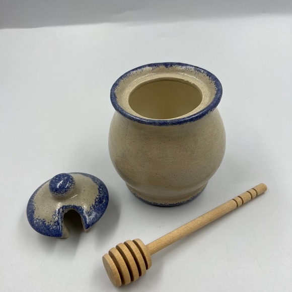 Americana Primitive Honey Jar With Honey Comb Ladle Glazed Ceramic Decor - Picture 8 of 8